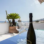 Martucci With Seaview Апартаменты *