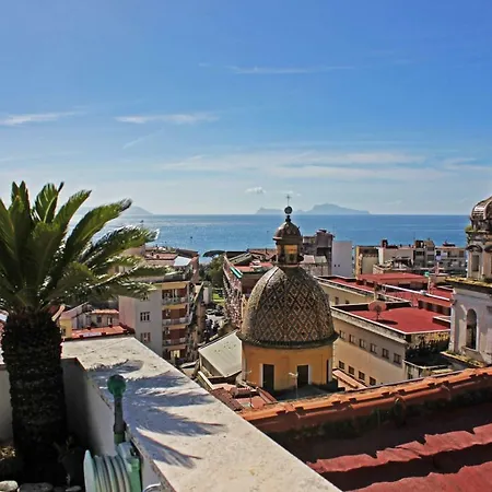 Martucci With Seaview Apartament *