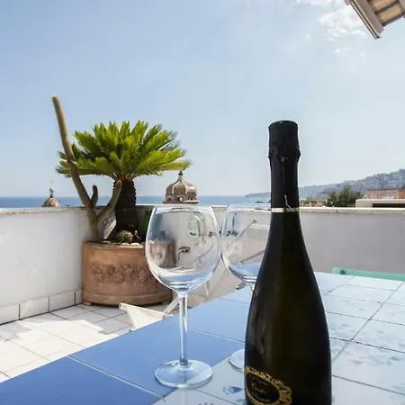 Martucci With Seaview Apartment *