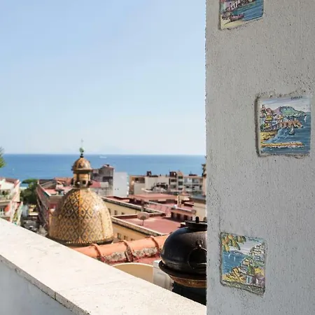 Martucci With Seaview Nápoles