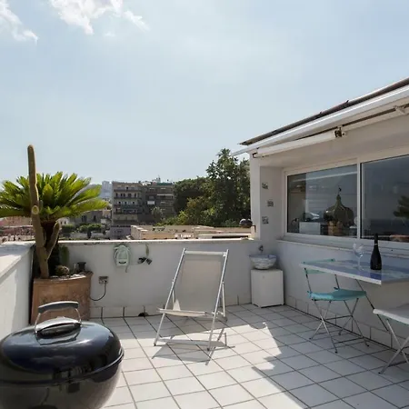 Martucci With Seaview Apartment