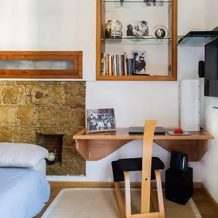 Martucci With Seaview Neapel