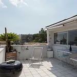 Martucci With Seaview Apartament